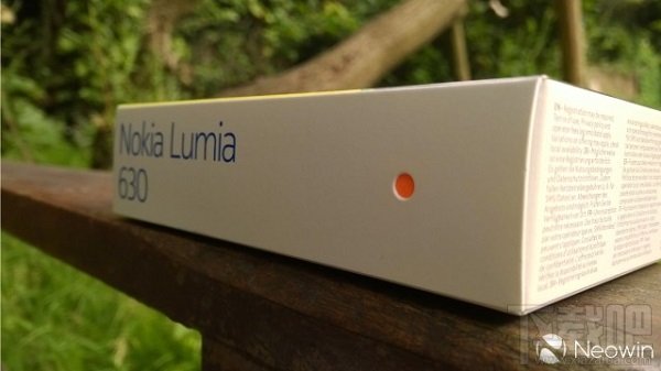 WP8.1主力机型:诺基亚Lumia 630橙色版开箱