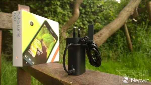 WP8.1主力机型:诺基亚Lumia 630橙色版开箱