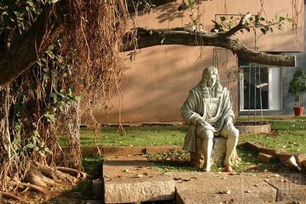 牛顿的另一面:卑鄙的天才 无德的科学家