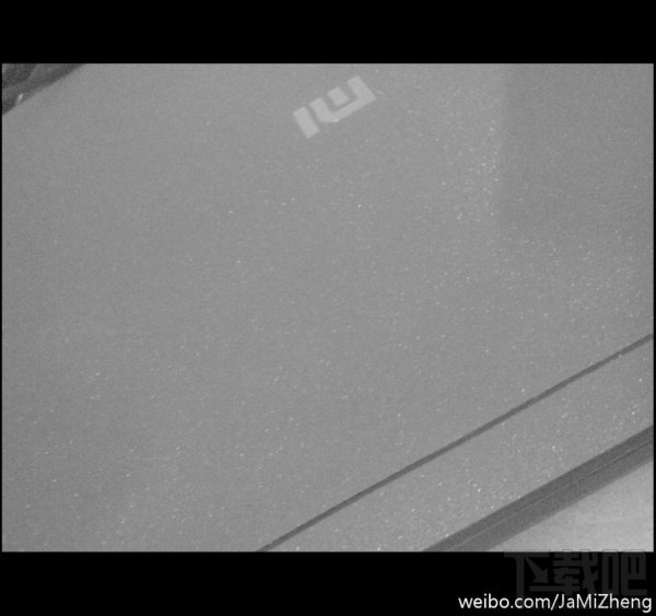 小米笔记本“真机”曝光