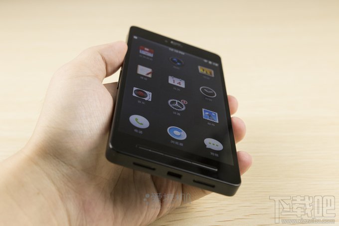 情怀至上?锤子手机Smartisan T1上手
