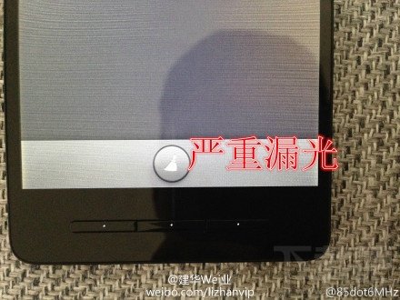 方舟子罗列锤子手机14大问题:漏光严重 冬天可暖手