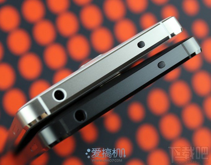 小米手机4白色零售版图赏