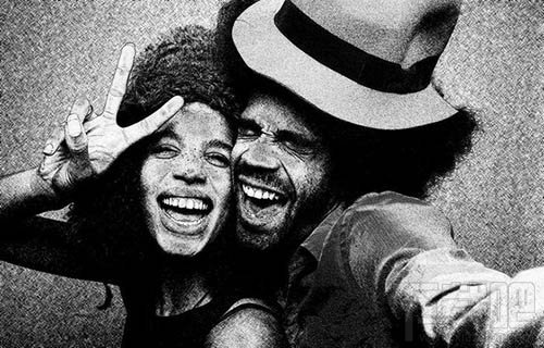 如何用Photoshop CC利用滤镜及图层叠加制作颓废的彩色素描画