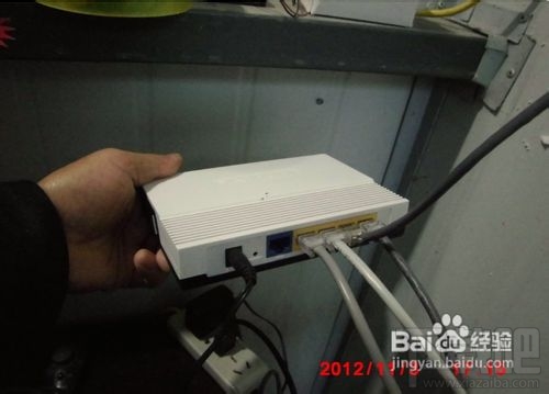 怎样把多余的路由器改为HUB(集线器) 路由器怎么设置