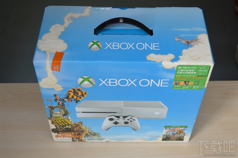 白色Xbox One开箱高清图赏:熊猫色点赞