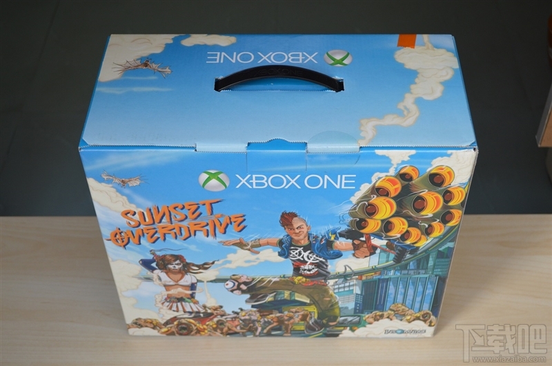 白色Xbox One开箱高清图赏:熊猫色点赞