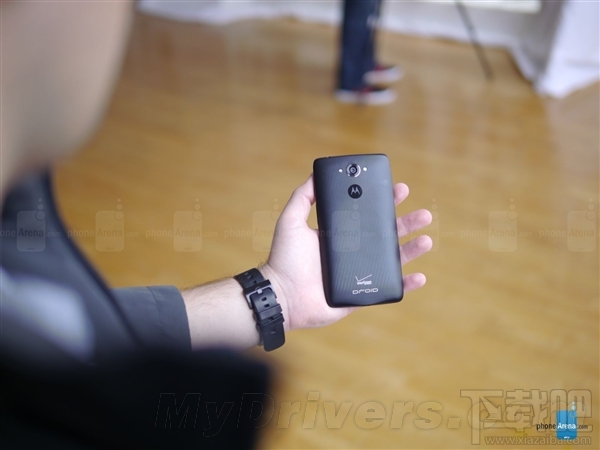 真棒!最强Android机摩托Droid Turbo上手体验