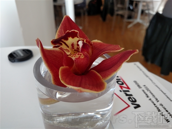 真棒!最强Android机摩托Droid Turbo上手体验