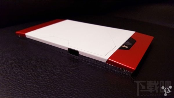 号称坚不可摧：图灵手机接受预定