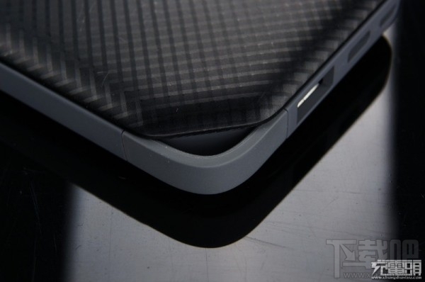 华为标准版移动电源荣耀10000mAh版本AP08拆解