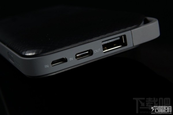 华为标准版移动电源荣耀10000mAh版本AP08拆解