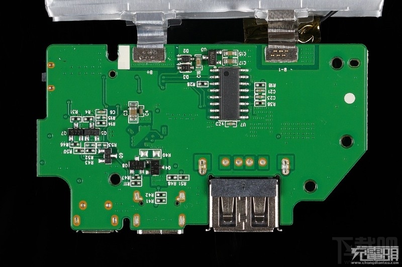 华为标准版移动电源荣耀10000mAh版本AP08拆解