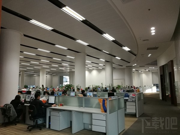 华为荣耀Magic手机全面评测:性价比超强!