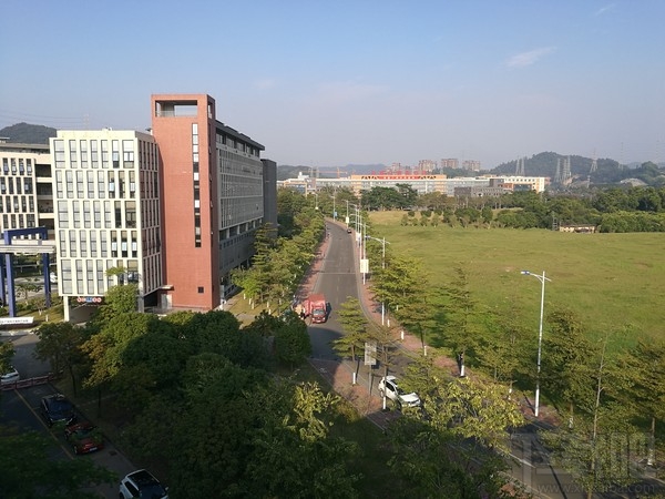 华为荣耀Magic手机全面评测:性价比超强!