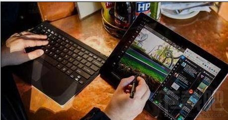 索尼VaioZCanvas的显示器怎么样?