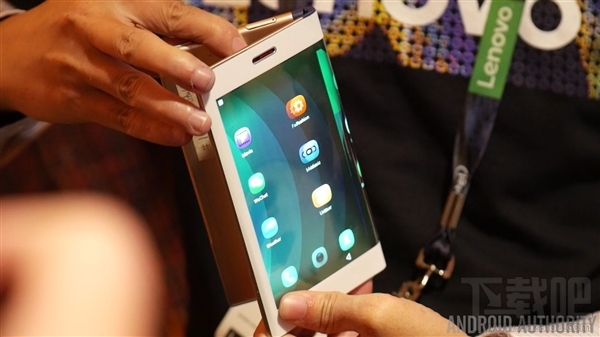 三星柔性屏手机Galaxy X或Q3亮相