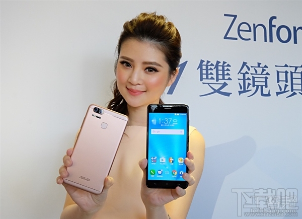 华硕ZenFone 3 Zoom正式发布 双镜头/5000mAh电池