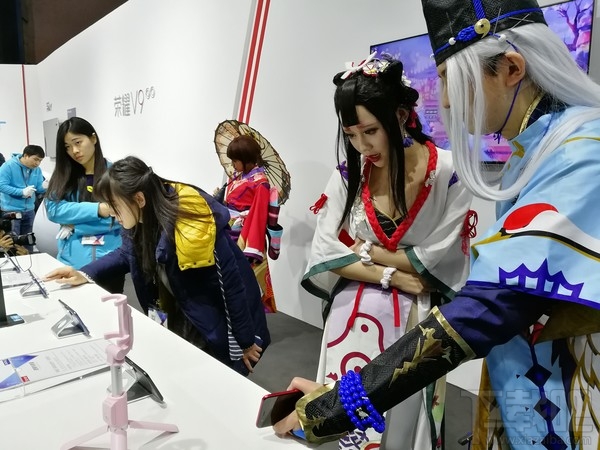 荣耀V9值得买吗?华为荣耀V9全面体验评测