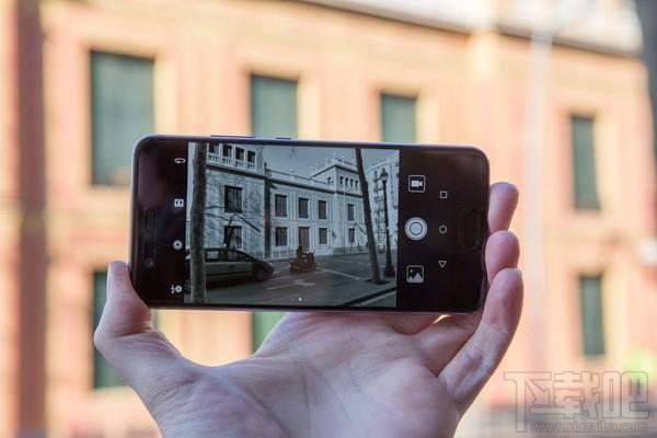 华为P10/华为P10 Plus评测:前置徕卡,配色惊艳
