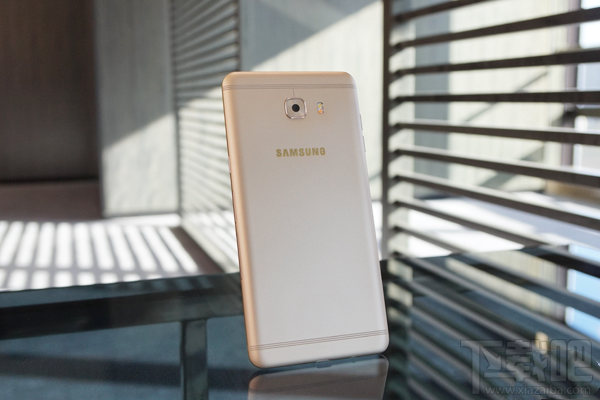 三星C9 Pro评测:大屏超薄设计 相机玩法丰富