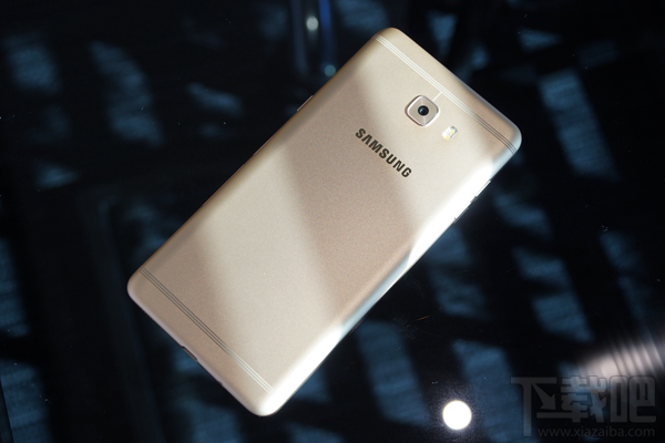 三星C9 Pro评测:大屏超薄设计 相机玩法丰富