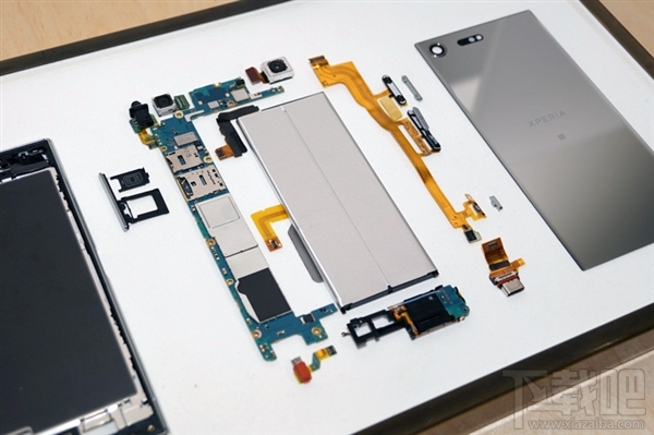 索尼新旗舰XZ Premium真机首拆:搭载黑科技相机