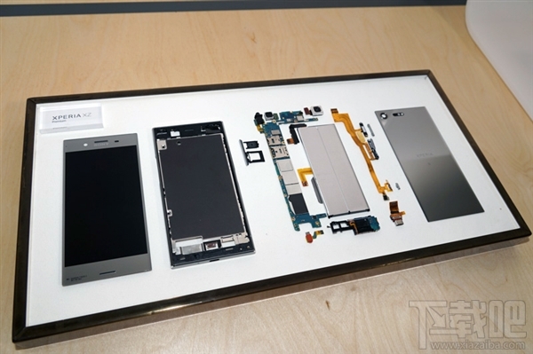索尼新旗舰XZ Premium真机首拆:搭载黑科技相机