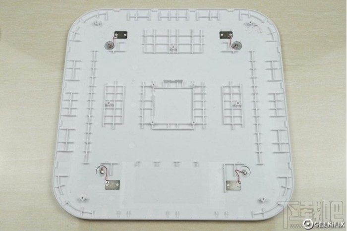 小米体脂秤真机拆解 觉得值就买