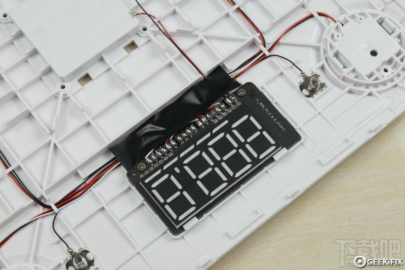 小米体脂秤真机拆解 觉得值就买