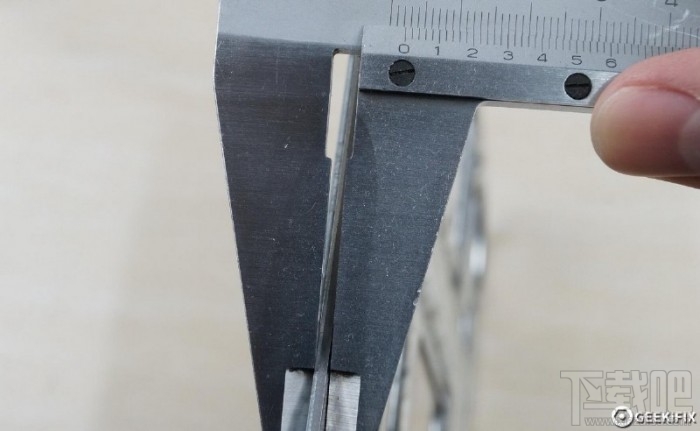 小米体脂秤真机拆解 觉得值就买