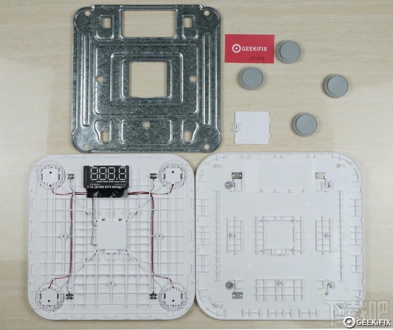 小米体脂秤真机拆解 觉得值就买