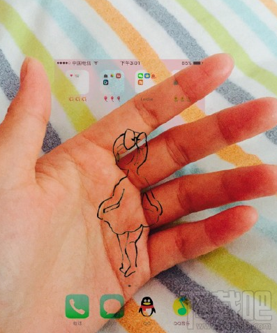 picsart怎么制作透明手机图片?