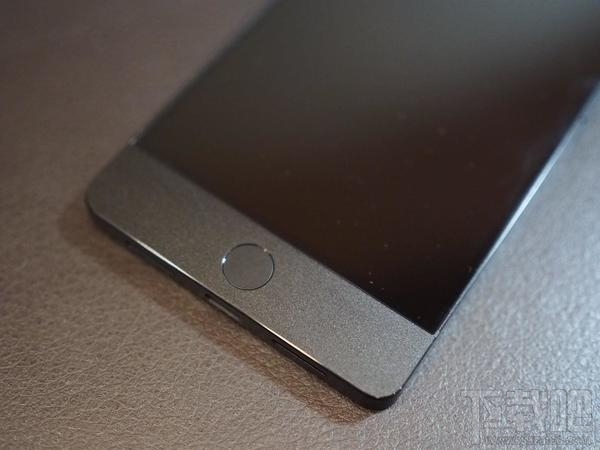 坚果Pro手机好吗?锤子坚果Pro手机首发体验评测