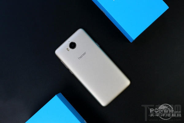 荣耀畅玩6手机评测:599元玩转柔光自拍!