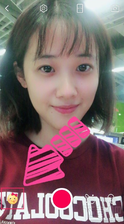 在哪有天天P图王者荣耀贴纸 天天P图王者荣耀手势自拍玩法详解