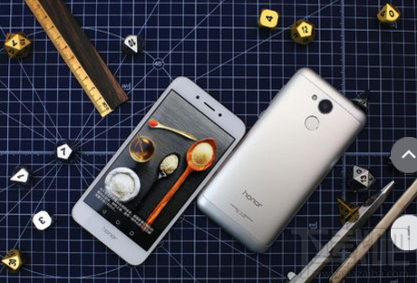 华为荣耀V9的屏幕尺寸是多少?5.7英寸大屏幕