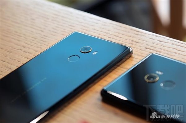 小米MIX2评测:敢在iPhone发布会前发布,靠这些