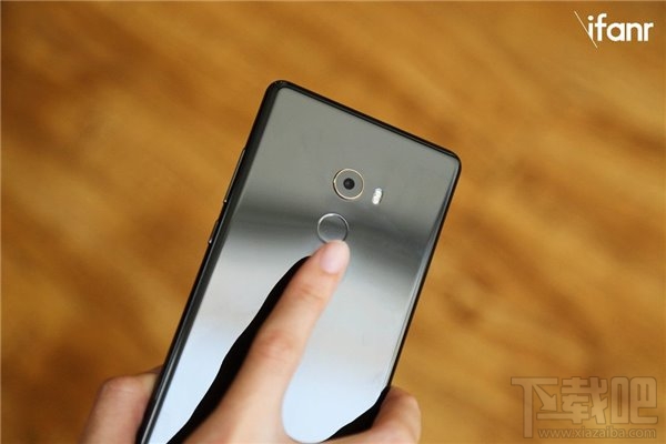 小米MIX2手机评测:全面屏2.0,高配置高颜值!