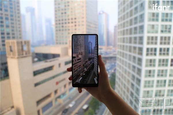 小米MIX2手机评测:全面屏2.0,高配置高颜值!