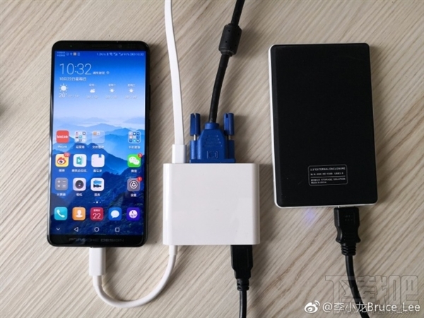 华为Mate10秒变PC模式:未来手机pc要合体?