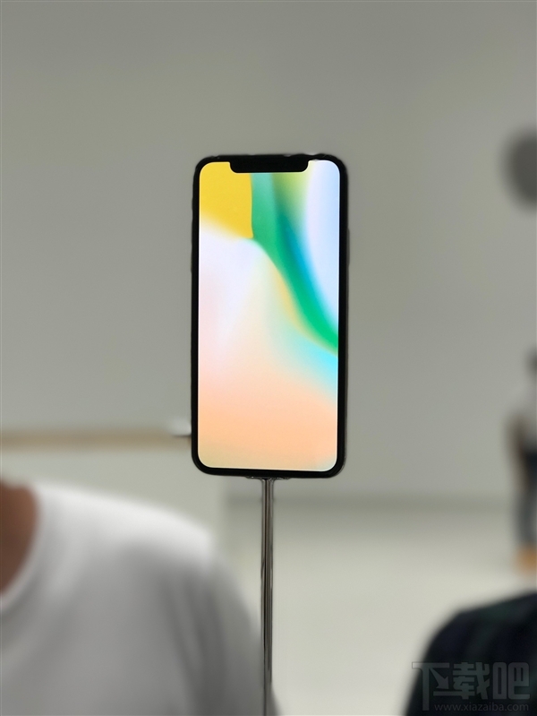 今天下午苹果iPhone X开售:售价8388元起