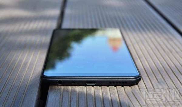 一加5t和vivo x20哪个好?一加5t和vivo x20区别对比