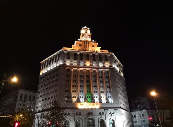 荣耀V10怎么样?荣耀V10手机评测