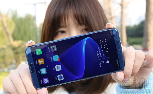 荣耀V10怎么样?荣耀V10手机评测