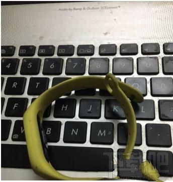 小米运动怎么开启查找小米手环2功能?