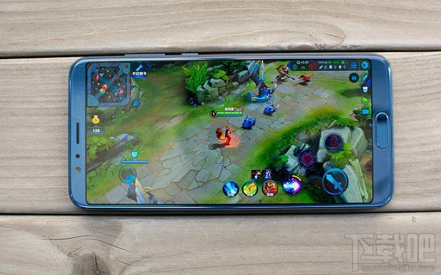 荣耀10和荣耀v10的区别对比,哪个好?