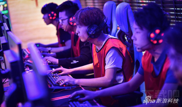 电脑发展这么多年为啥没能革掉鼠标键盘的命?