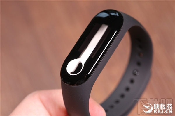 小米手环3图赏:造型圆润/屏幕大升级
