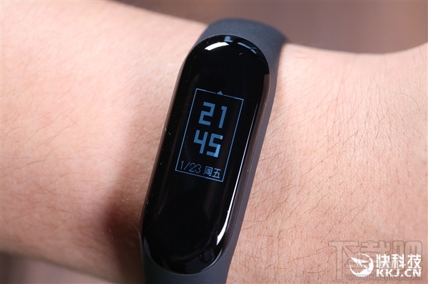小米手环3图赏:造型圆润/屏幕大升级